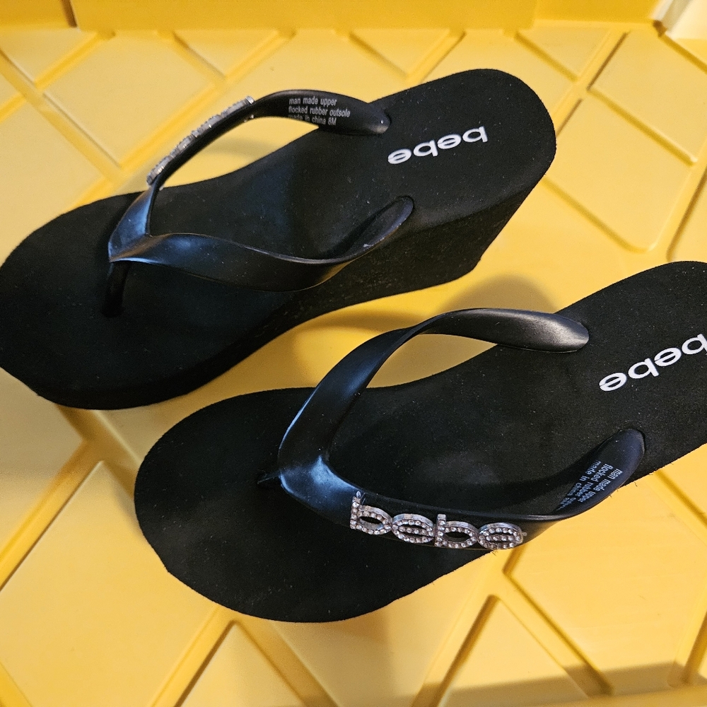 Bebe flip flops